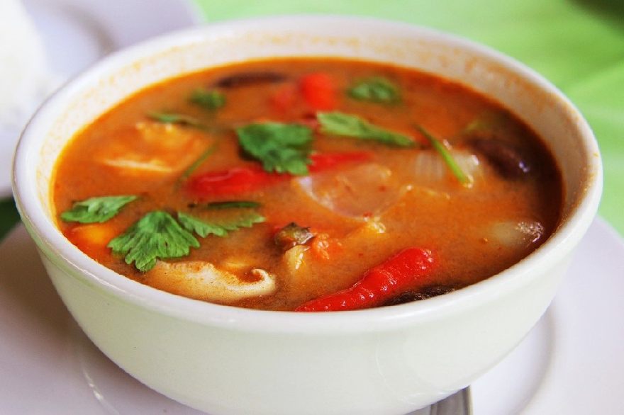 Leckeres Curry wie beim Asia Imbiss ThangLong mit leckeren asiatischen Spezialitäten.